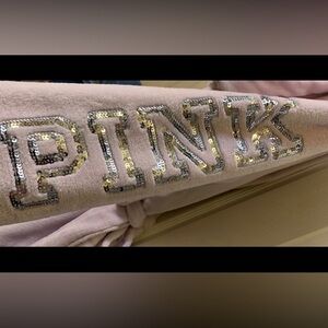 PINK Victoria’s Secret Bling Sherpa-Robe